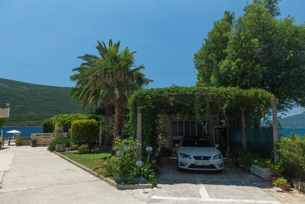 Apartments Batricevic Herceg Novi Bagian luar foto